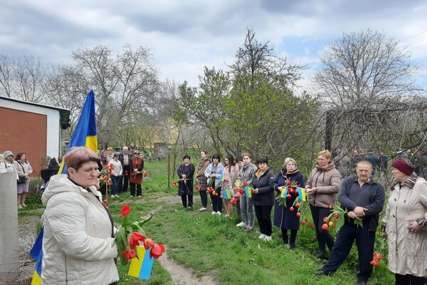 В Одесской области простились с погибшим Виталием Холодовым