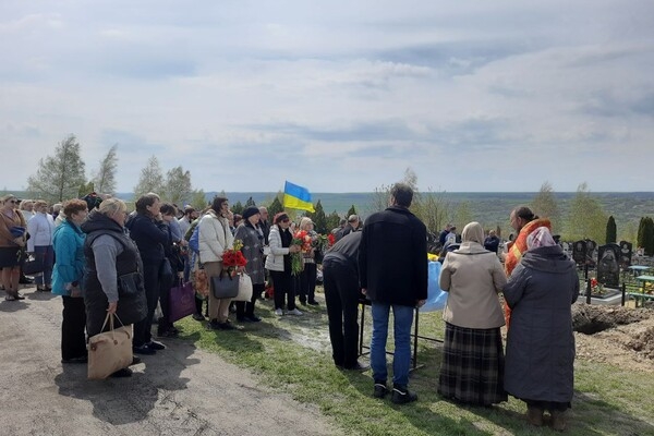 В Одесской области простились с погибшим Виталием Холодовым