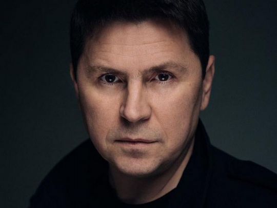 «Привіт, зброя!»: Подоляк — про те, що таке сучасна росія і чому війна має закінчитися її поразкою