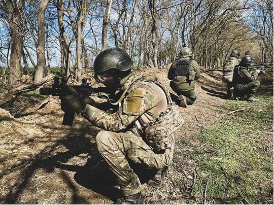 ЗСУ знищили за добу 530 окупантів, 15 дронів та 8 танків ворога, — Генштаб