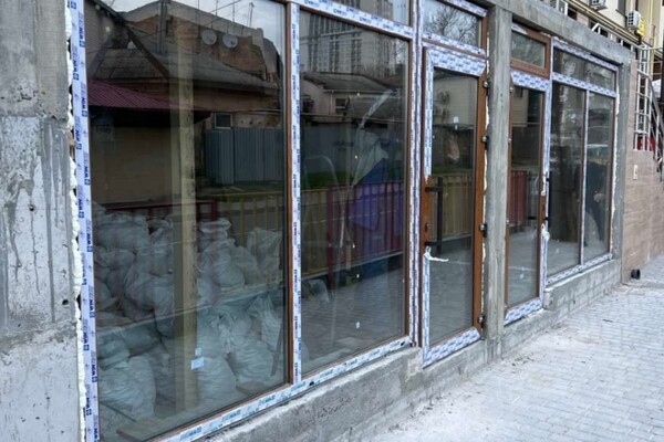 В Одессе демонтировали незаконный объект на Долгой