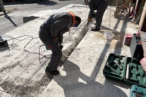 В Одессе демонтировали незаконный объект на Долгой