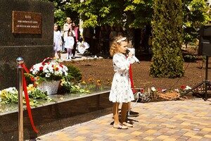В Одесской области открыли памятник Матери