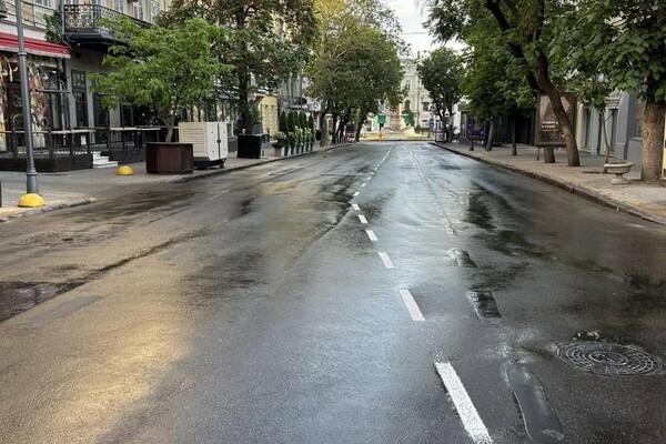 В центре Одессы обустраивают еще одну платную парковку
