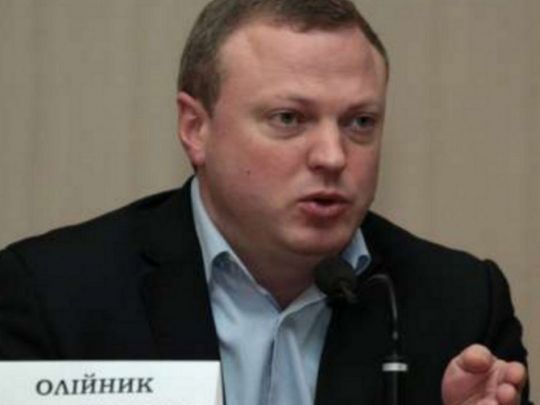 Депутат з Дніпра Олійник, який пише про інтереси рф, може перебувати за кордоном, — блогер