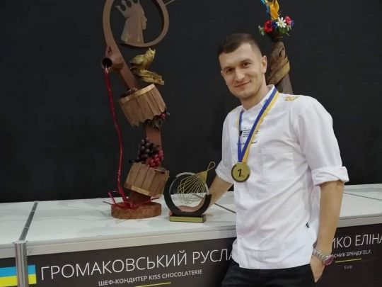 Шоколатьє Руслан Громаковський: «Смак білого шоколаду з гречаним чаєм — це просто фантастика»