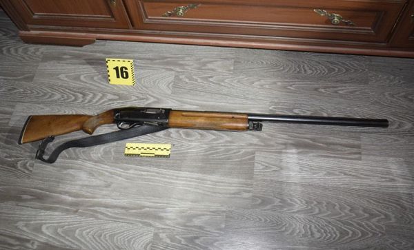 Вбивство сусіда в Києві: чоловік двічі вистрілив з мисливської рушниці в свого гостя