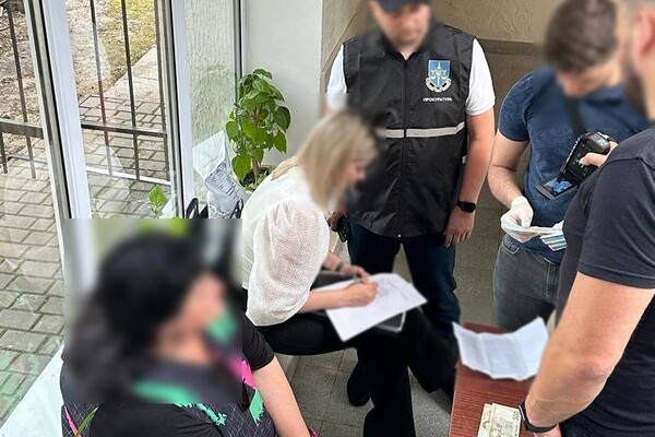 В Одесской области разоблачили чиновников, которые брали взятки за обеспечение победы в тендерах