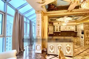 В золоте и с бронированными окнами: в Одессе продают пентхаус за 1,4 миллионов долларов