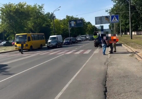 За сутки в Одессе произошло пять ДТП с пострадавшими, одно из которых с участием маршрутки (видео)