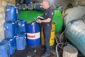 За ночь до полутора тысяч литров: в Одесской области воровали горючее на железной дороге