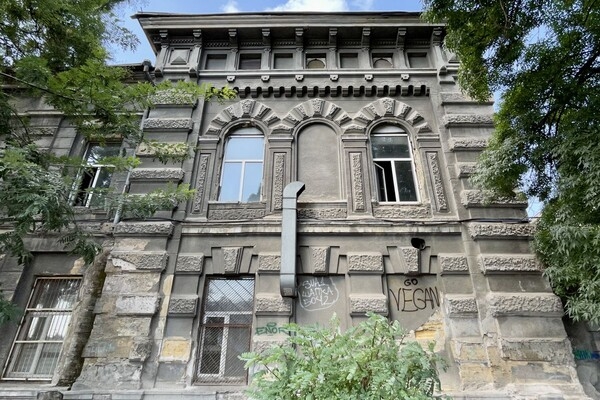 В Одессе продают бывший ликеро-водочный завод