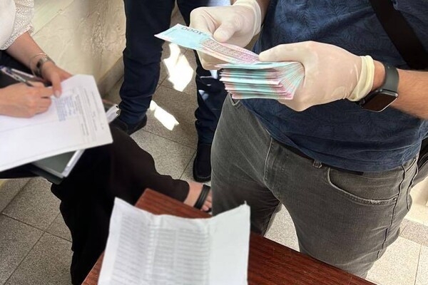 В Одесской области разоблачили чиновников, которые брали взятки за обеспечение победы в тендерах
