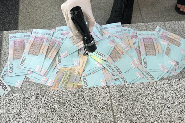 В Одесской области разоблачили чиновников, которые брали взятки за обеспечение победы в тендерах