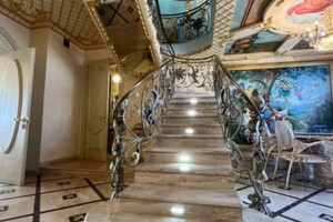 В золоте и с бронированными окнами: в Одессе продают пентхаус за 1,4 миллионов долларов