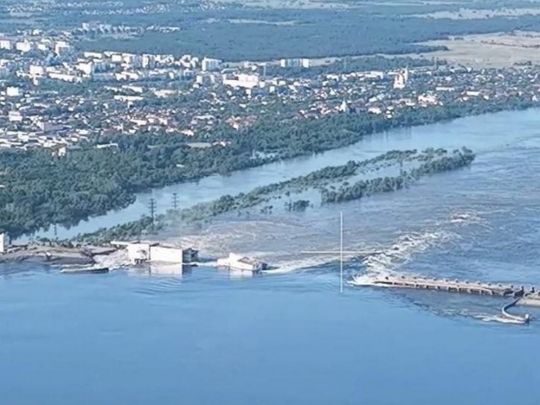 Окупанти підірвали греблю Каховської ГЕС: на Херсонщині розпочато евакуацію (відео)