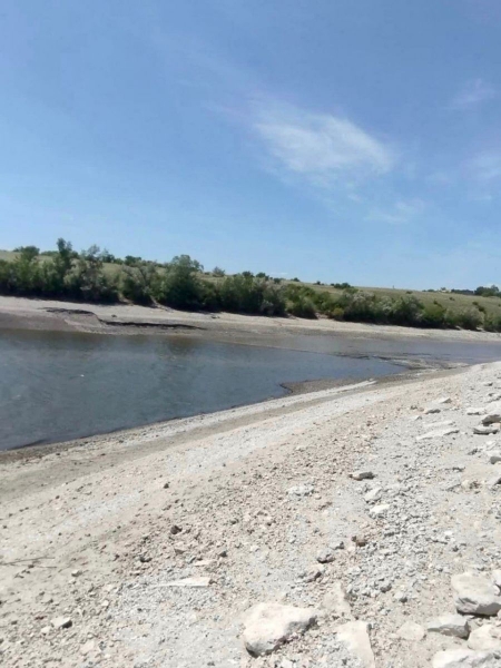 У мережі показали, як виглядає Каховське море після теракту росіян (фото, відео)