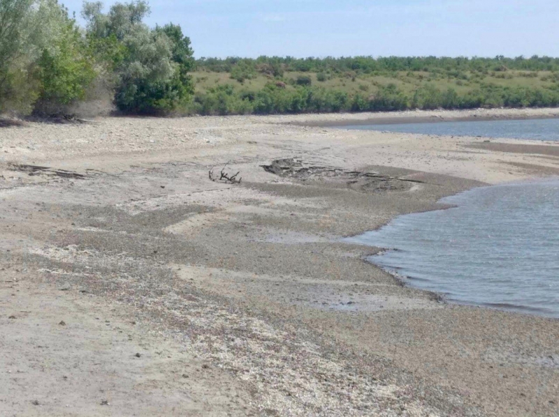 У мережі показали, як виглядає Каховське море після теракту росіян (фото, відео)