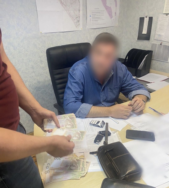 Жадібність директора згубила: керівник київського «Гідропарку» «погорів» на каруселях (фото)