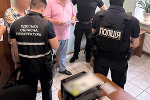 2000 долларов США за бюджетное место: в одном из одесских колледжей брали взятки