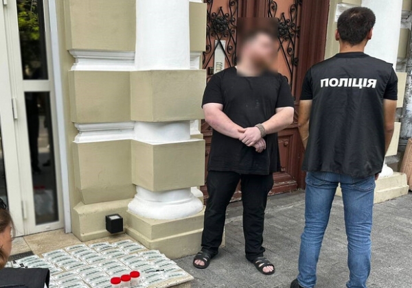 Одессит снимал призывников с военного учета за деньги