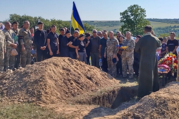 В Одесской области простились с младшим сержантом, погибшим на Донецком направлении