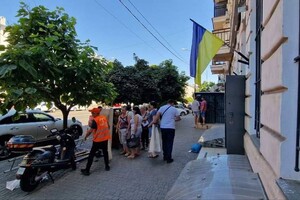 Из-за ночной атаки в Одессе разбиты 1481 окна: где получить пленку