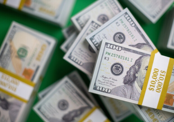 Курс валют в Украине 13 августа 2023: сколько стоит доллар и евро