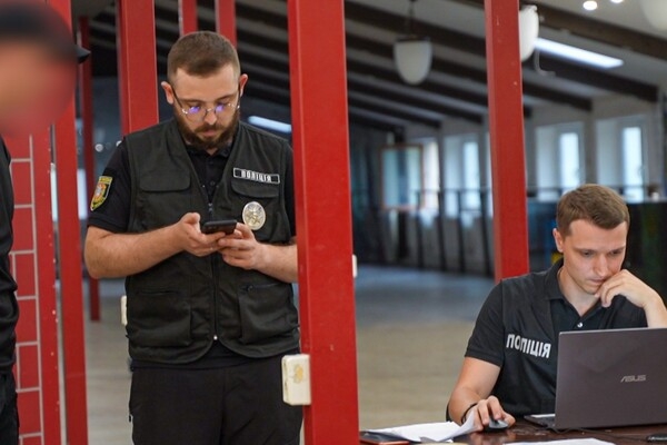 В Одессе "накрыли" работу нескольких колл-центров, из которых похищали деньги с банковских счетов
