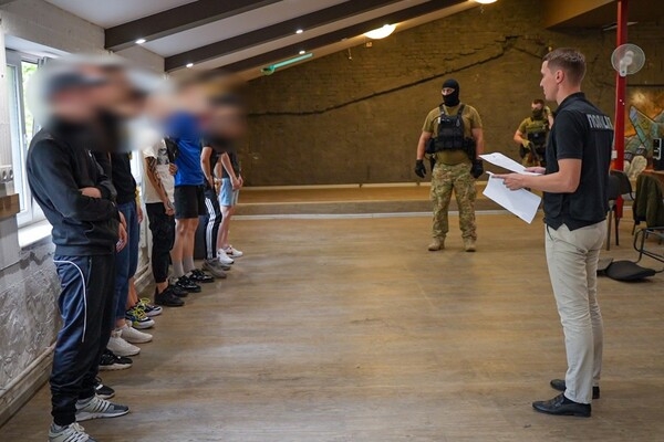 В Одессе "накрыли" работу нескольких колл-центров, из которых похищали деньги с банковских счетов