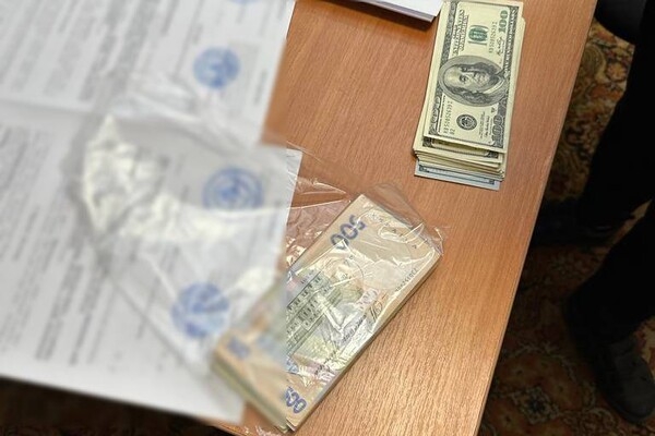Работник музея "помогал" разместить МАФы на территории Мемориала героической обороны Одессы