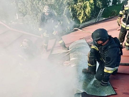 Окупанти двічі обстріляли собор у центрі Херсона: багато поранених (фото)