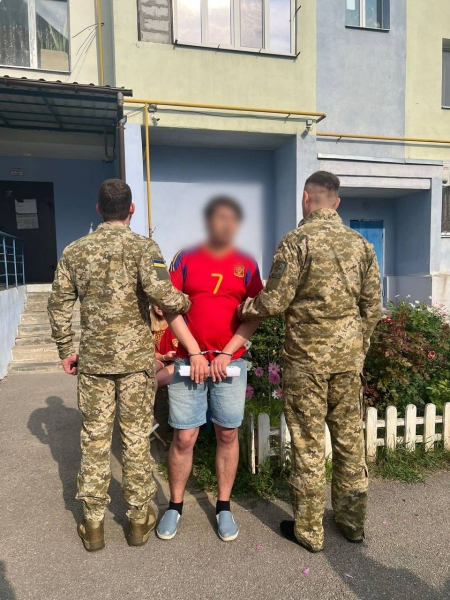 У «банді» — керівники клінік: розкрито схему масового продажу за кордон народжених в Україні дітей (фото)