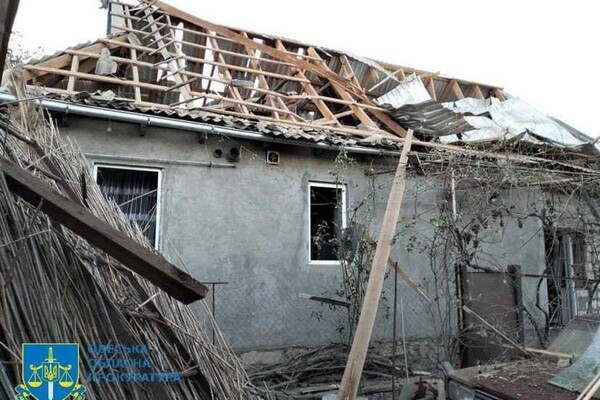 Спастели и прокуратура показали последствия вражеской атаки в Одесской области