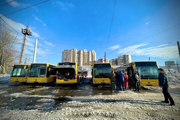 В Одессе вместо трамваев и троллейбусов на маршруты выйдут автобусы 