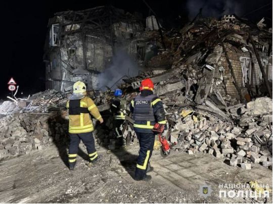 Окупанти запустили по Україні 20 «шахедів» та 8 ракет: постраждало багато людей, серед них діти
