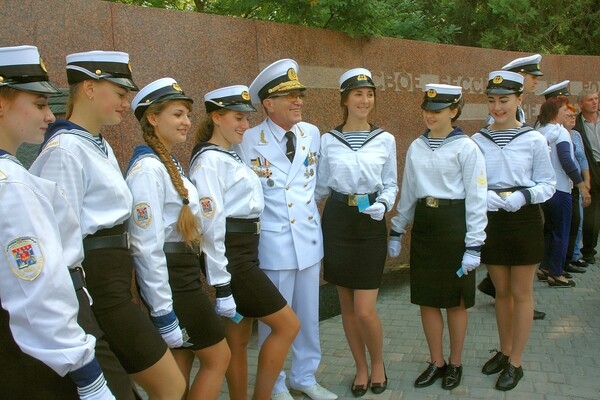 Скончался многолетний начальник одесской "мореходки" Александр Сабуров