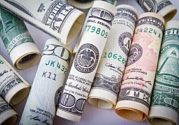 Курс валют в Украине 16 июня 2024: сколько стоит доллар и евро