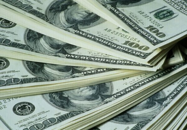 Курс валют в Украине 22 июня 2024 года: сколько стоит доллар и евро