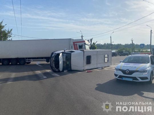 Світлофори не&nbsp;працювали: понад 20 людей постраждали у&nbsp;ДТП за&nbsp;участю маршрутки у&nbsp;Кривому Розі (фото)
