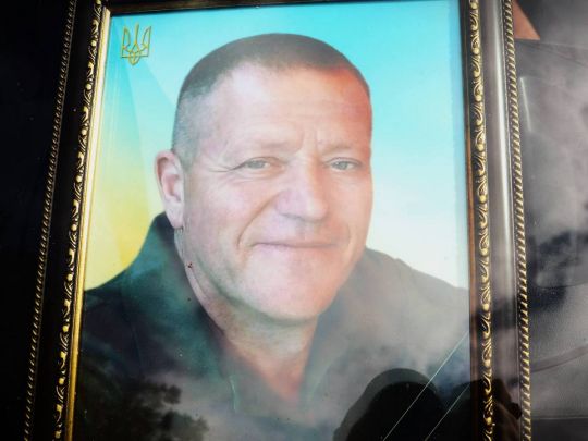 Два роки рідні сподівалися, що живий: на Хмельниччині попрощалися з бійцем, який загинув під Попасною