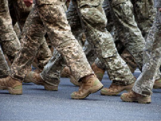 Під суд чи в армію: юристи роз'яснили, чи підлягають мобілізації військовозобов'язані, які під слідством