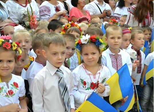 &laquo;Це&nbsp;стратегічний пріоритет та&nbsp;збереження нормальності&raquo;,&nbsp;&mdash; Зеленський про школи офлайн