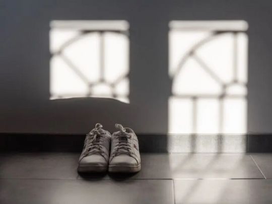 Як&nbsp;випрати кросівки вручну, щоб видалити неприємний запах: секрет домогосподарки