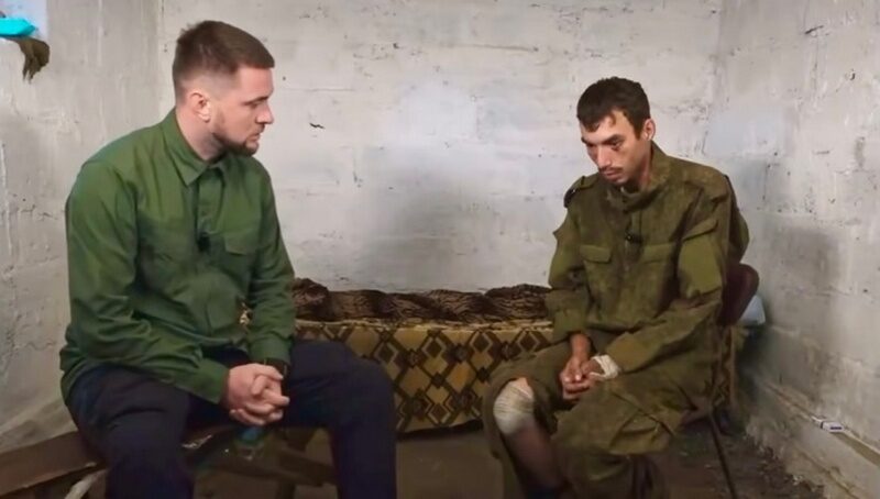 &laquo;Я&nbsp;вас поважаю&raquo;: репер та&nbsp;воїн Ярмак зустрівся з&nbsp;полоненим росіянином