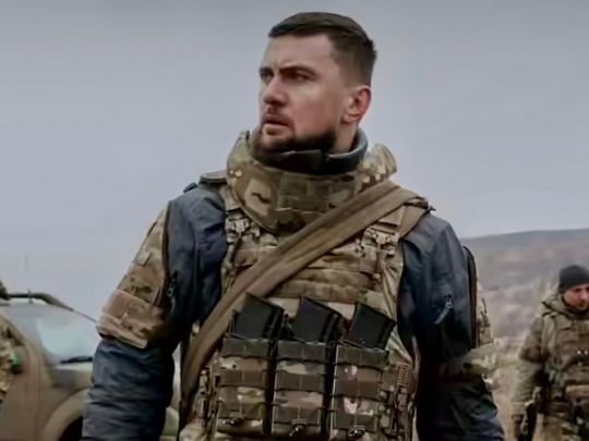 &laquo;Я&nbsp;вас поважаю&raquo;: репер та&nbsp;воїн Ярмак зустрівся з&nbsp;полоненим росіянином