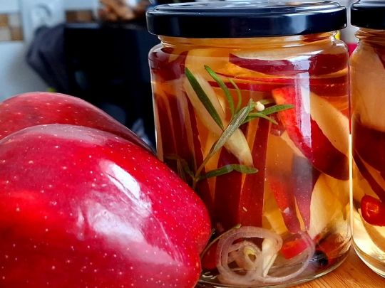 Мариновані яблучка: приготуйте смаколик з&nbsp;американської кухні