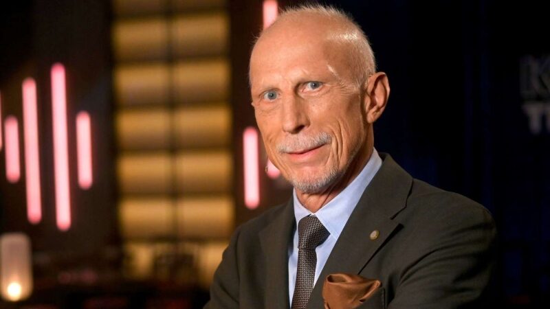 Помер знаменитий футбольний тренер, який потрапляв у скандал з наркотиками (фото)