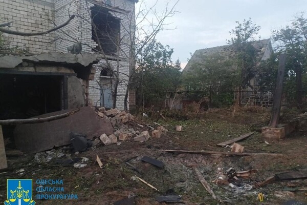 Ночью Одессу атаковали вражеские беспилотники: повреждены 27 домов, пострадал человек (обновлено)