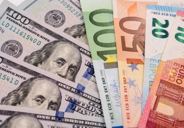Курс валют в Украине 17 октября 2024: сколько стоит доллар и евро Курс валют в Украине 17 октября 2024: сколько стоит доллар и евро